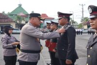 Penganugerahan tanda kehormatan. Foto Humas Polresta Sleman