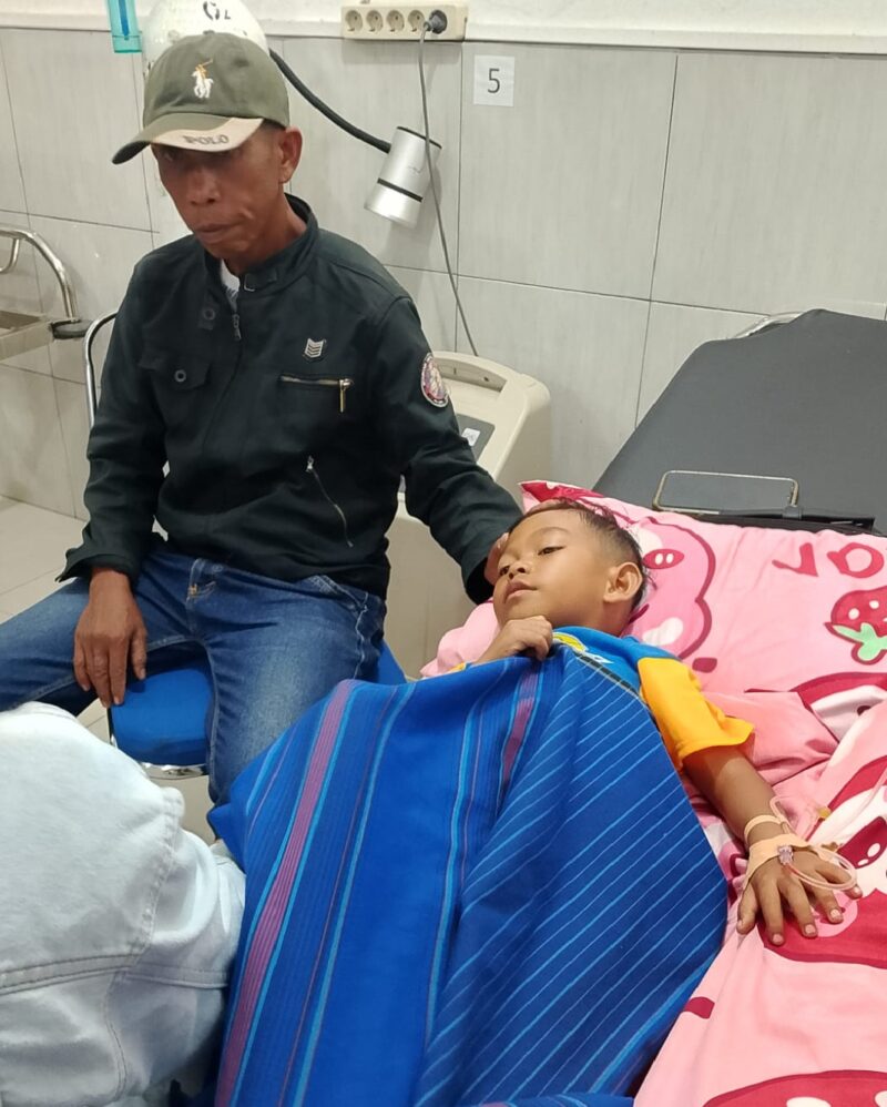 Foto Afif Moteki saat berada dalam pelayanan Rumah Sakit Pratama Boltim