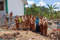 Tinjau Lokasi pembangunan RKB TK
